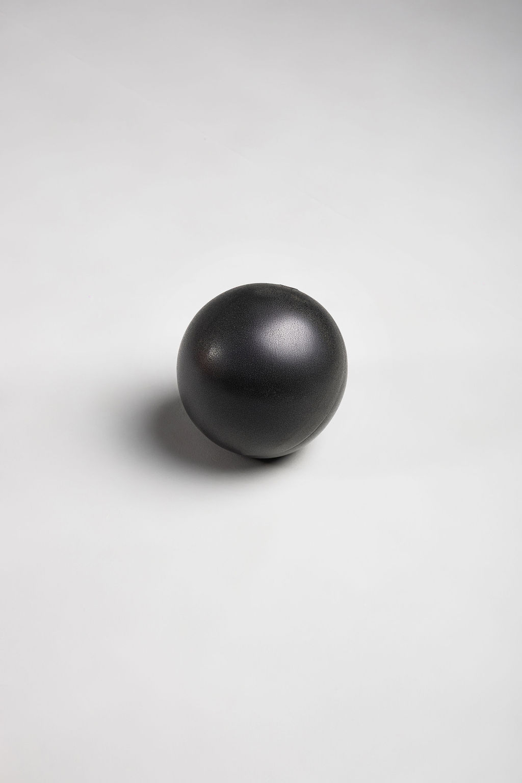 Pilates 101 mini stability ball in Black